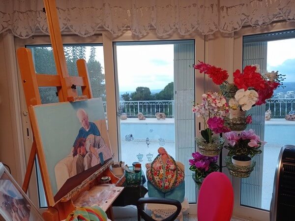 הבית של רחל פלס, אומנית וציירת, פתוח לסיורים לקבוצות. טיולים מומלצים