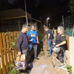 מתנדבים מאתרים בעלי חיים בין בניינים ישנים לפני הריסה. סיור בין הבניינים הישנים מגלה עולם ומלואו